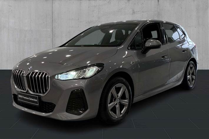undefined BMW 225e fra 2023