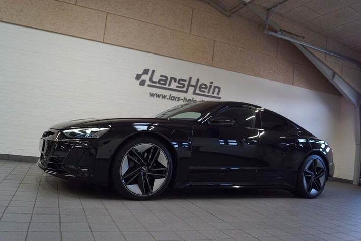 Sort Audi e-tron GT fra 2022