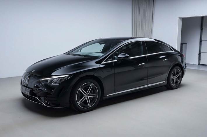 Sort Mercedes EQE350+ fra 2026