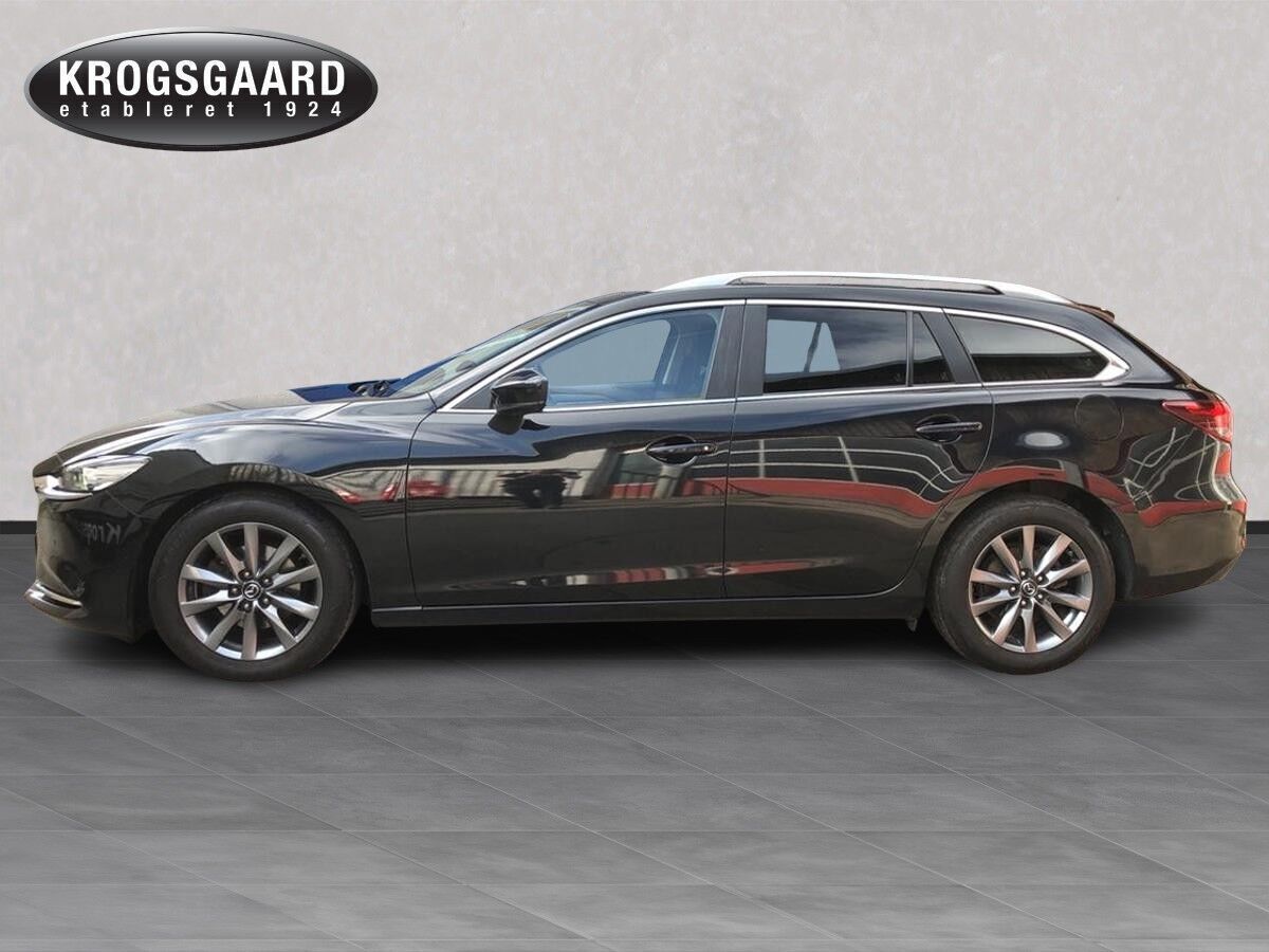 Sort Mazda 6 fra 2018