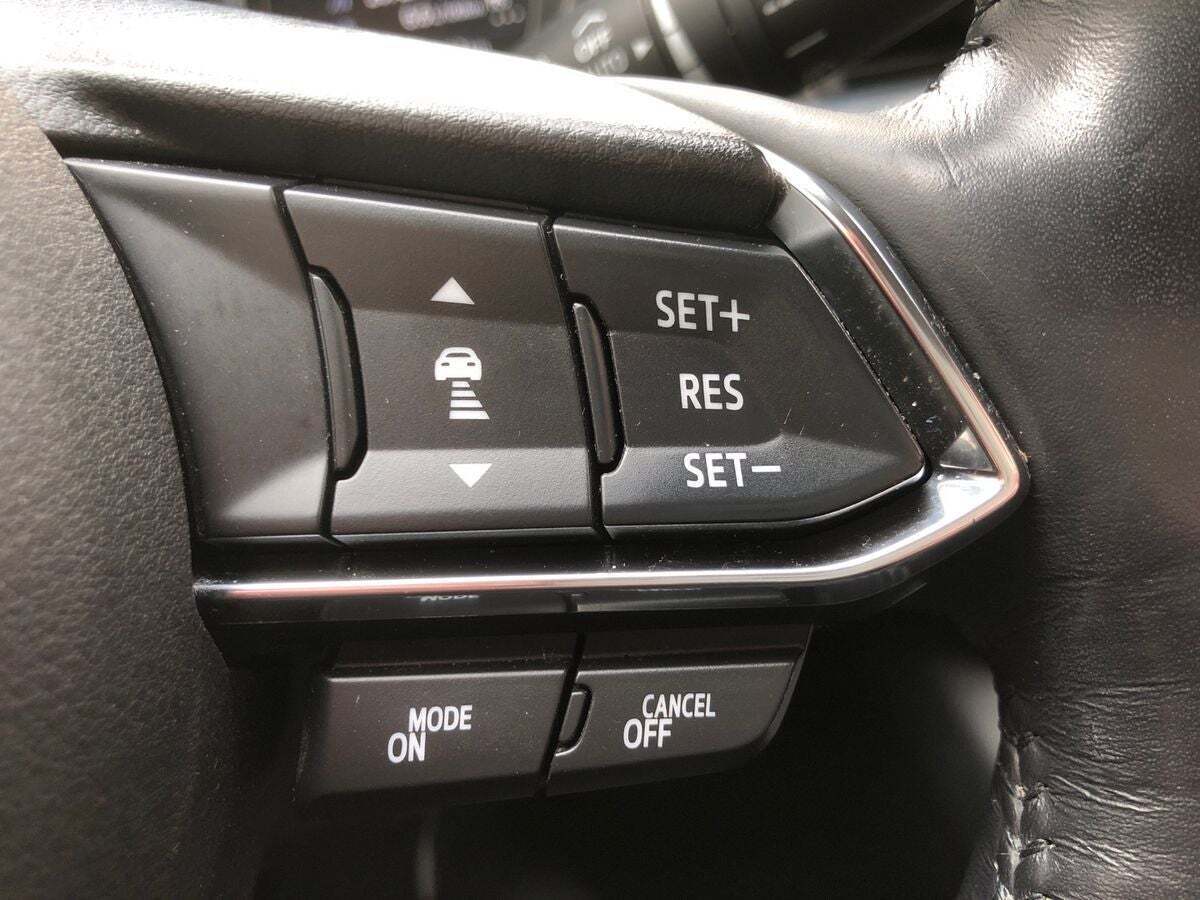 Sort Mazda 6 fra 2018