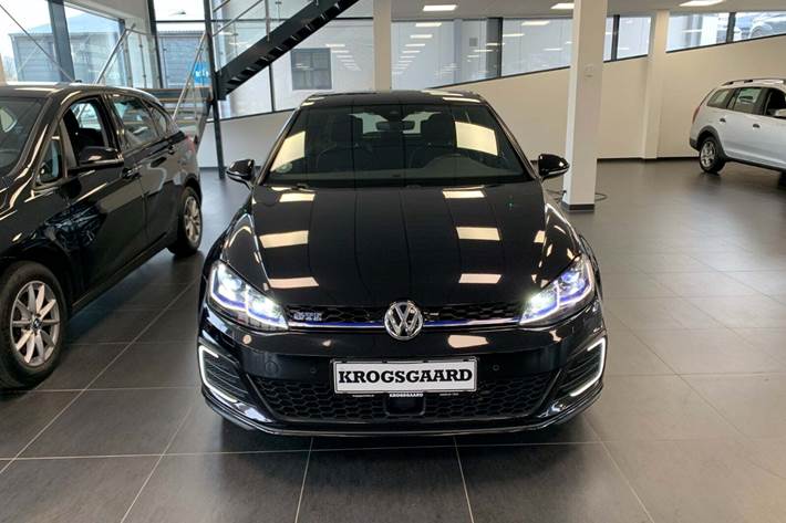 Sort VW Golf VII fra 2018