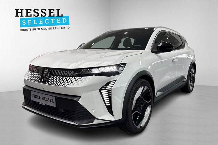 Hvid Renault Scenic E-Tech fra 2025 set udefra