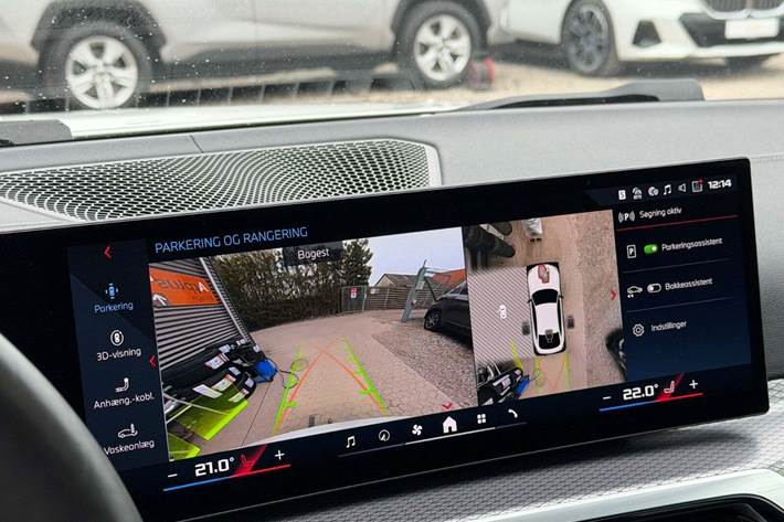 Hvid BMW i4 fra 2024