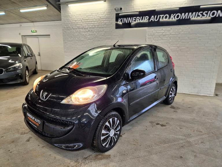 Peugeot 107 1,0 12V Trendy 2 Tronic 68HK 5d