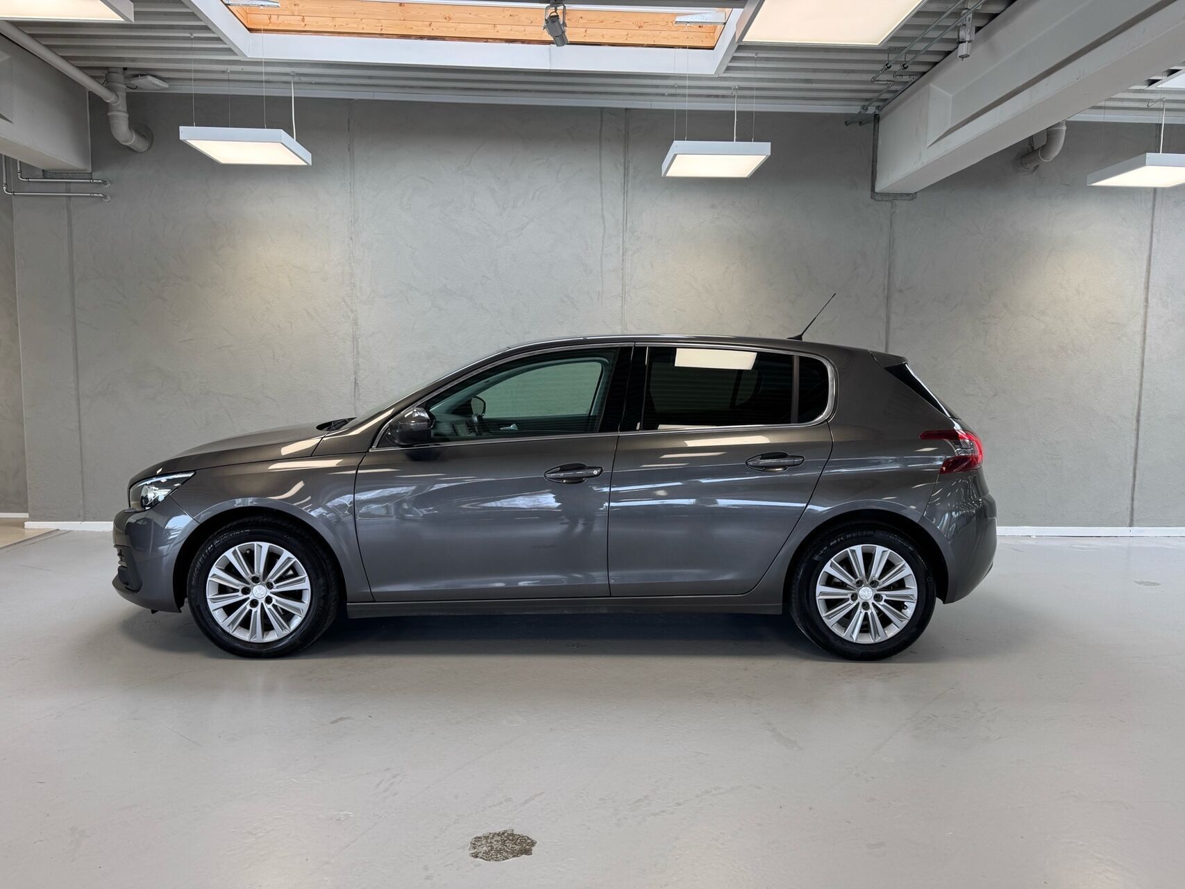 Peugeot 308 1,5 BlueHDi Allure Grand 130HK 5d 6g