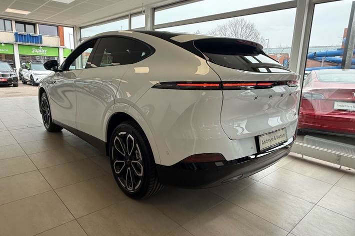 Hvid Xpeng G6 fra 2026