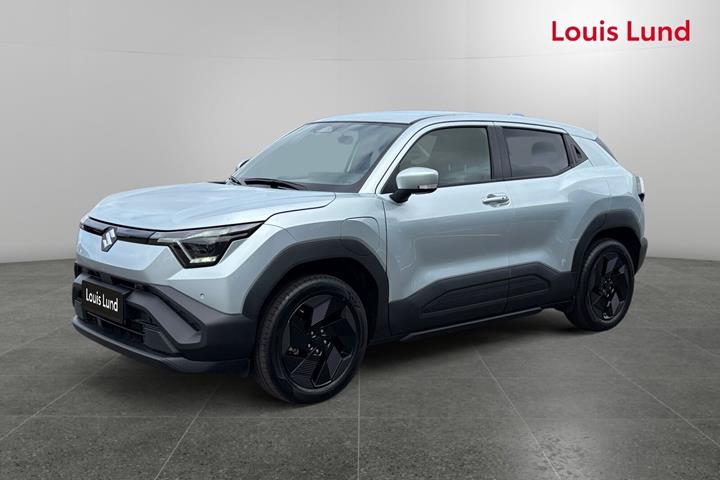 Sølv Suzuki eVitara fra 2026 set udefra