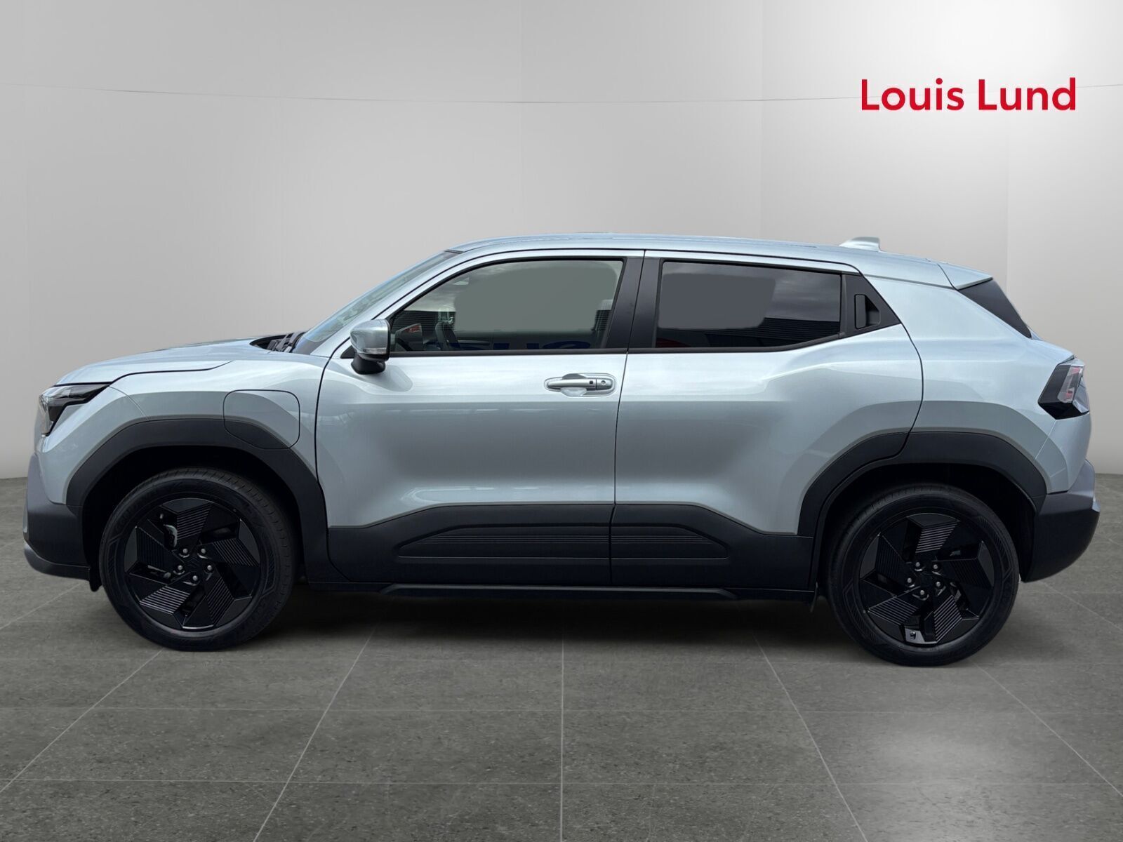Sølv Suzuki eVitara fra 2026