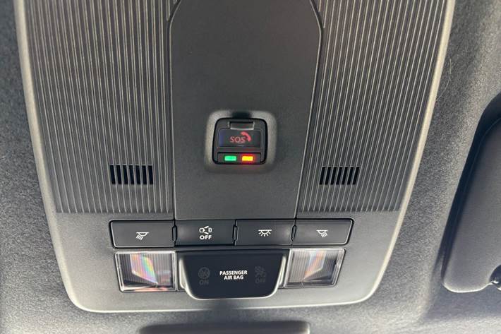 Grå Suzuki eVitara fra 2026