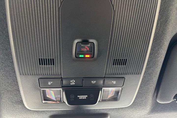 Sølv Suzuki eVitara fra 2026