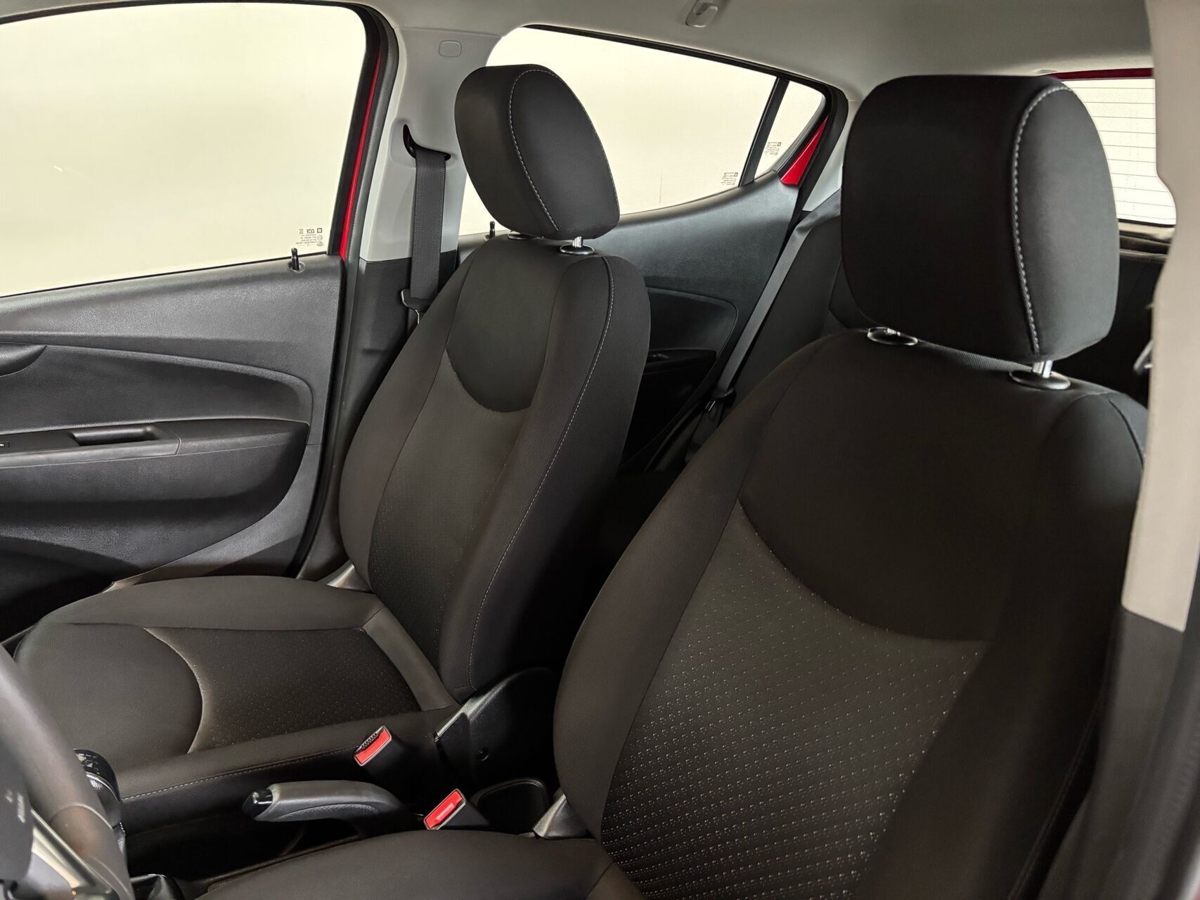 Opel Karl 1,0 Enjoy 75HK 5d