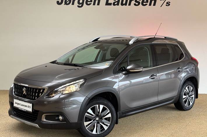 Sort Peugeot 2008 fra 2018