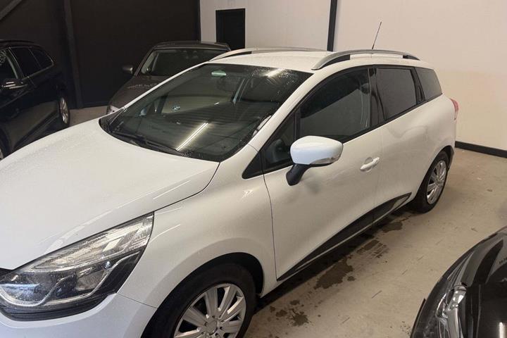Hvid Renault Clio IV fra 2016