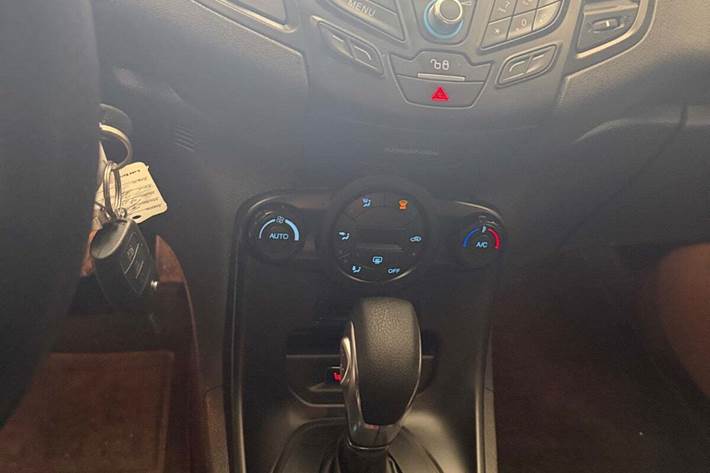 Hvid Ford Fiesta fra 2017