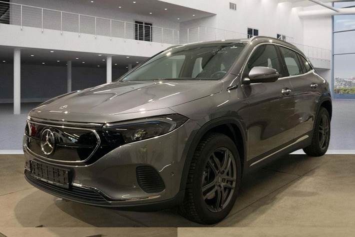 Grå Mercedes EQA250 fra 2021