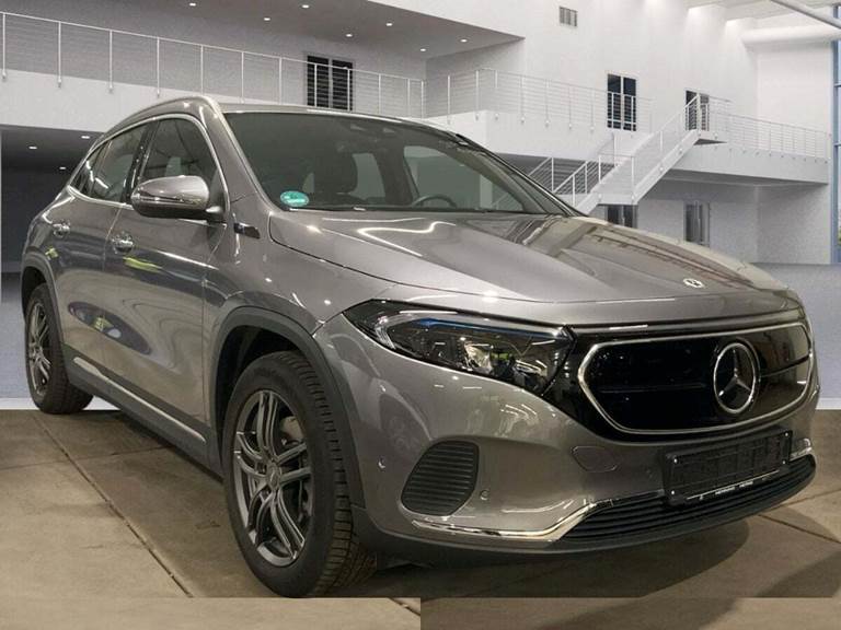 Mercedes EQA250