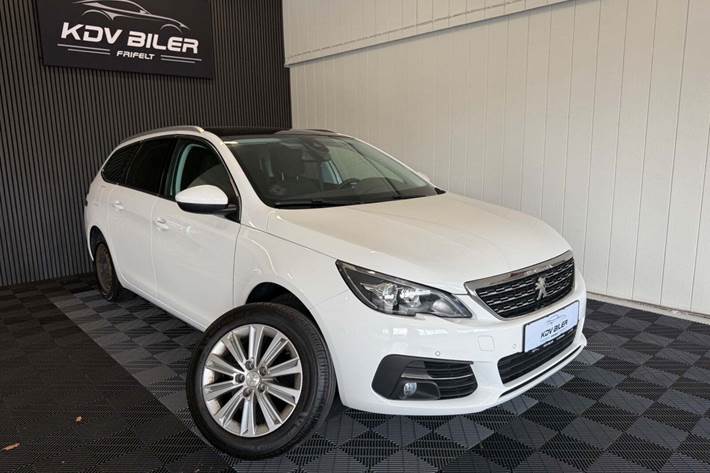 Hvid Peugeot 308 fra 2017