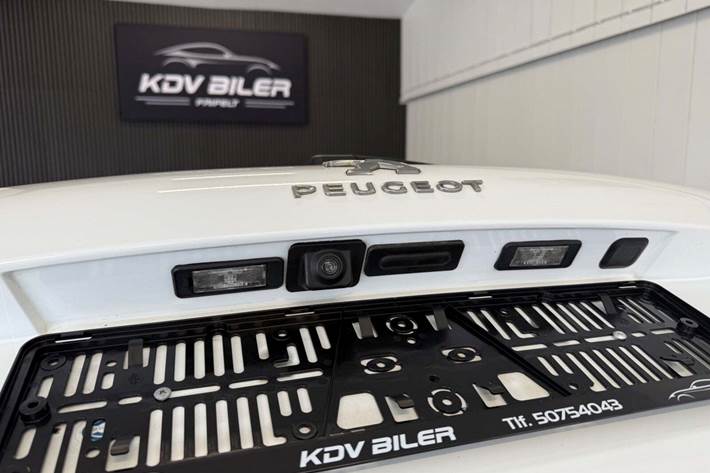 Hvid Peugeot 308 fra 2017