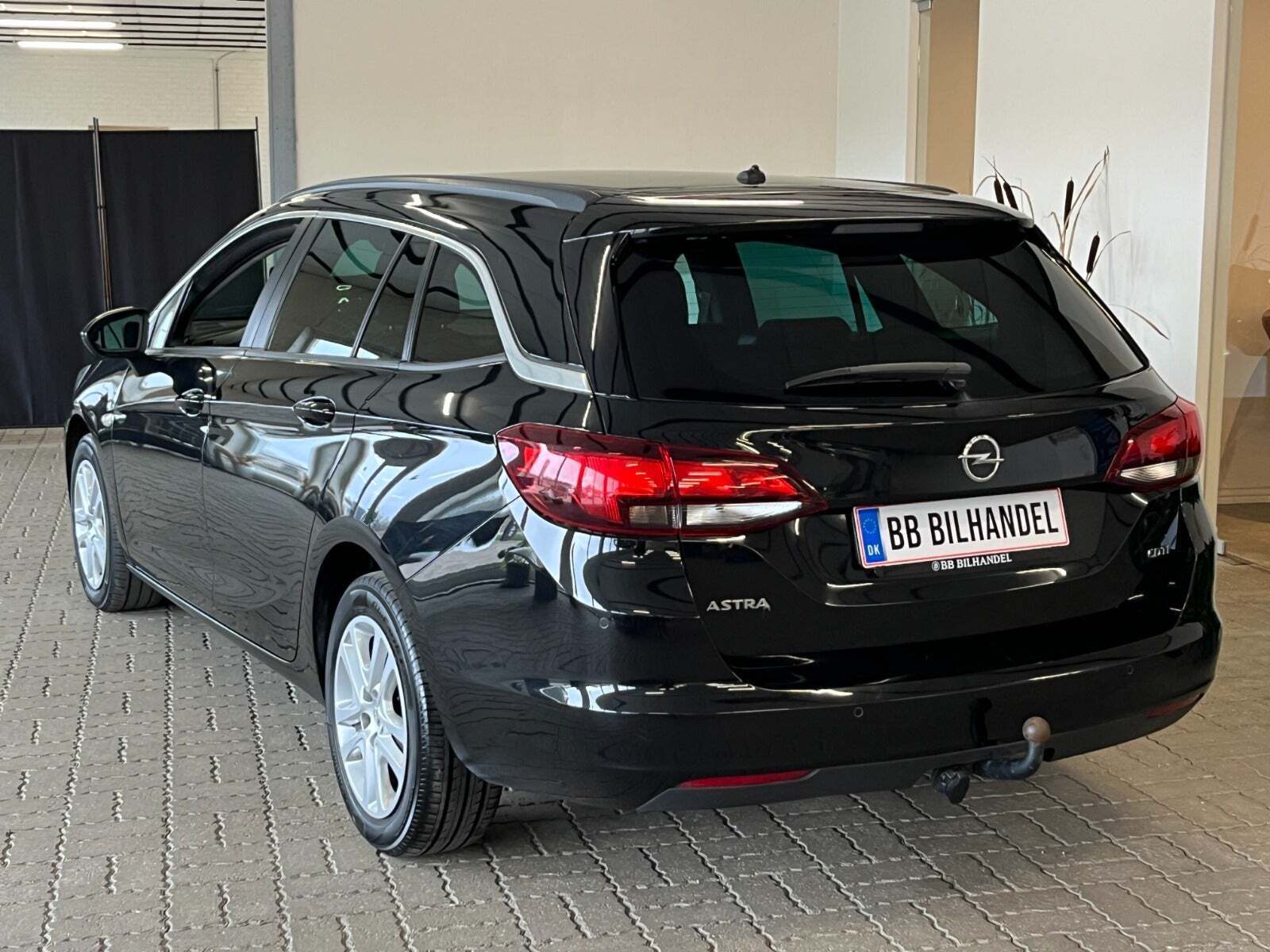 undefined Opel Astra fra 2019