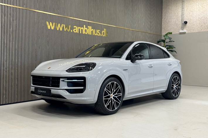 Grå Porsche Cayenne fra 2026