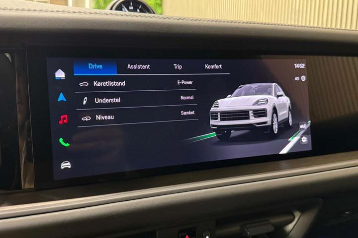 Grå Porsche Cayenne fra 2026