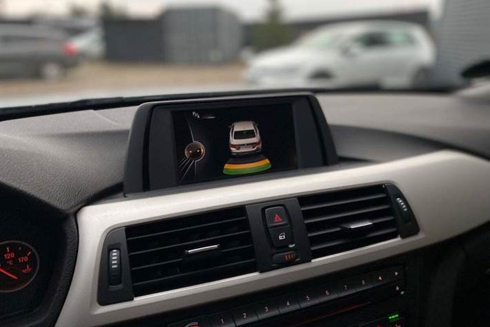 Hvid BMW 428i fra 2015