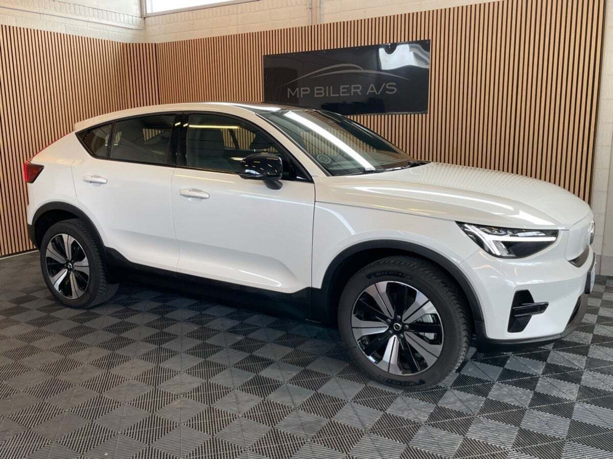 Hvid Volvo C40 fra 2023