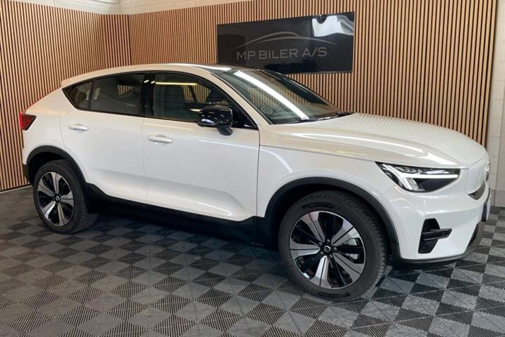 Hvid Volvo C40 fra 2023