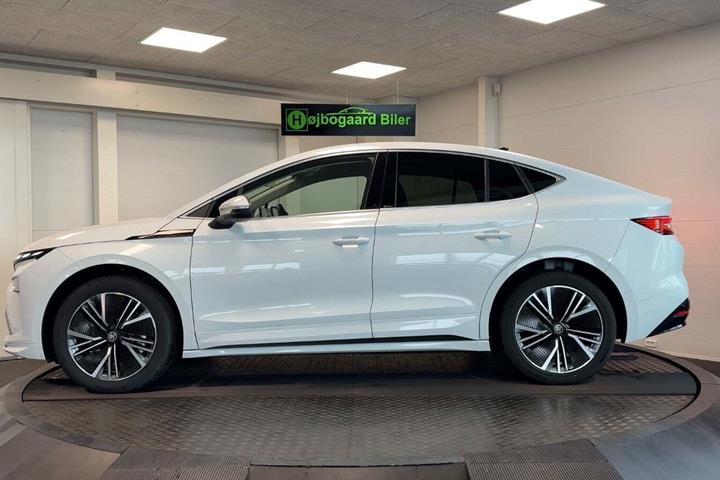 Hvid Skoda Enyaq fra 2026