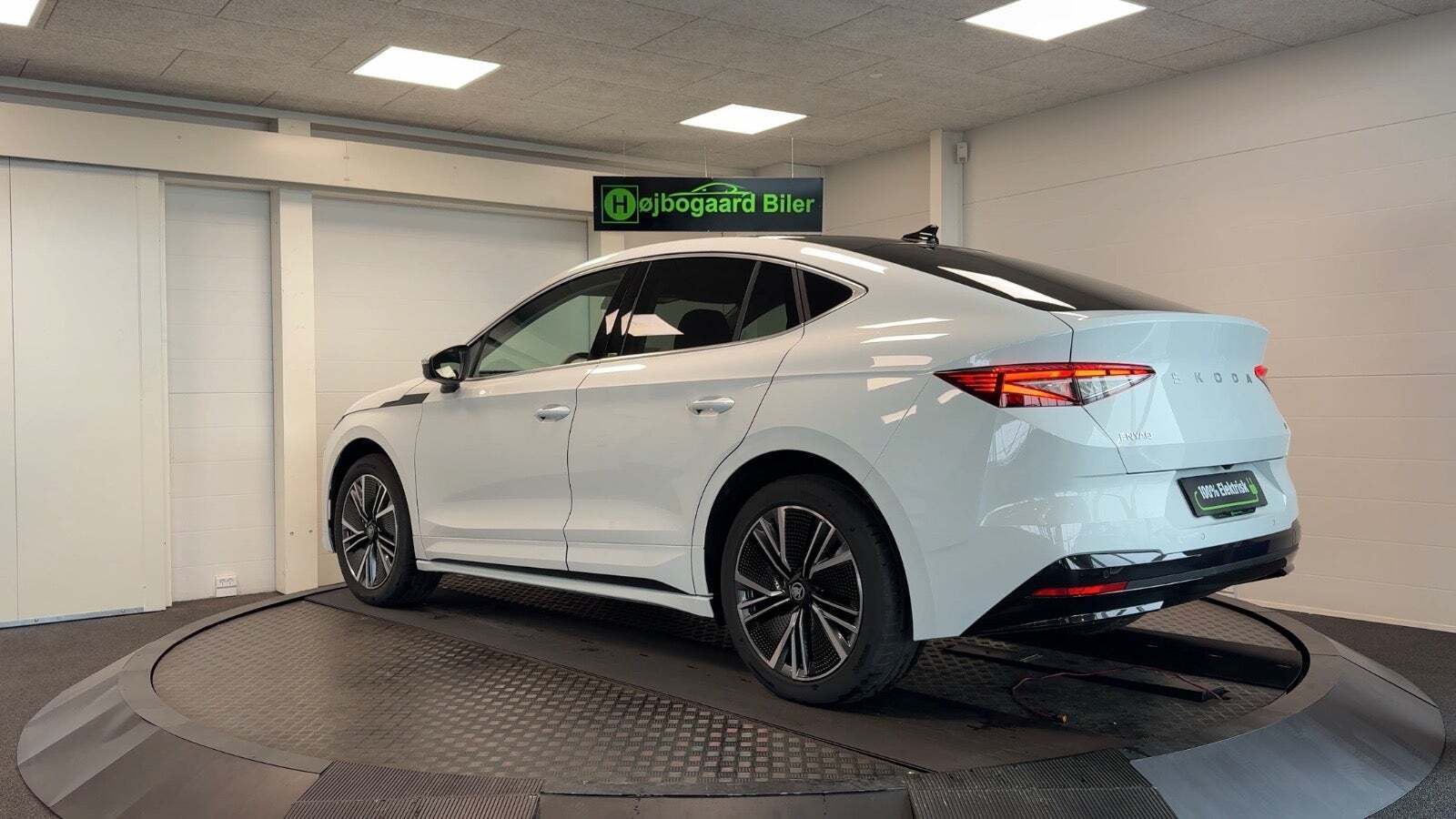 Hvid Skoda Enyaq fra 2026