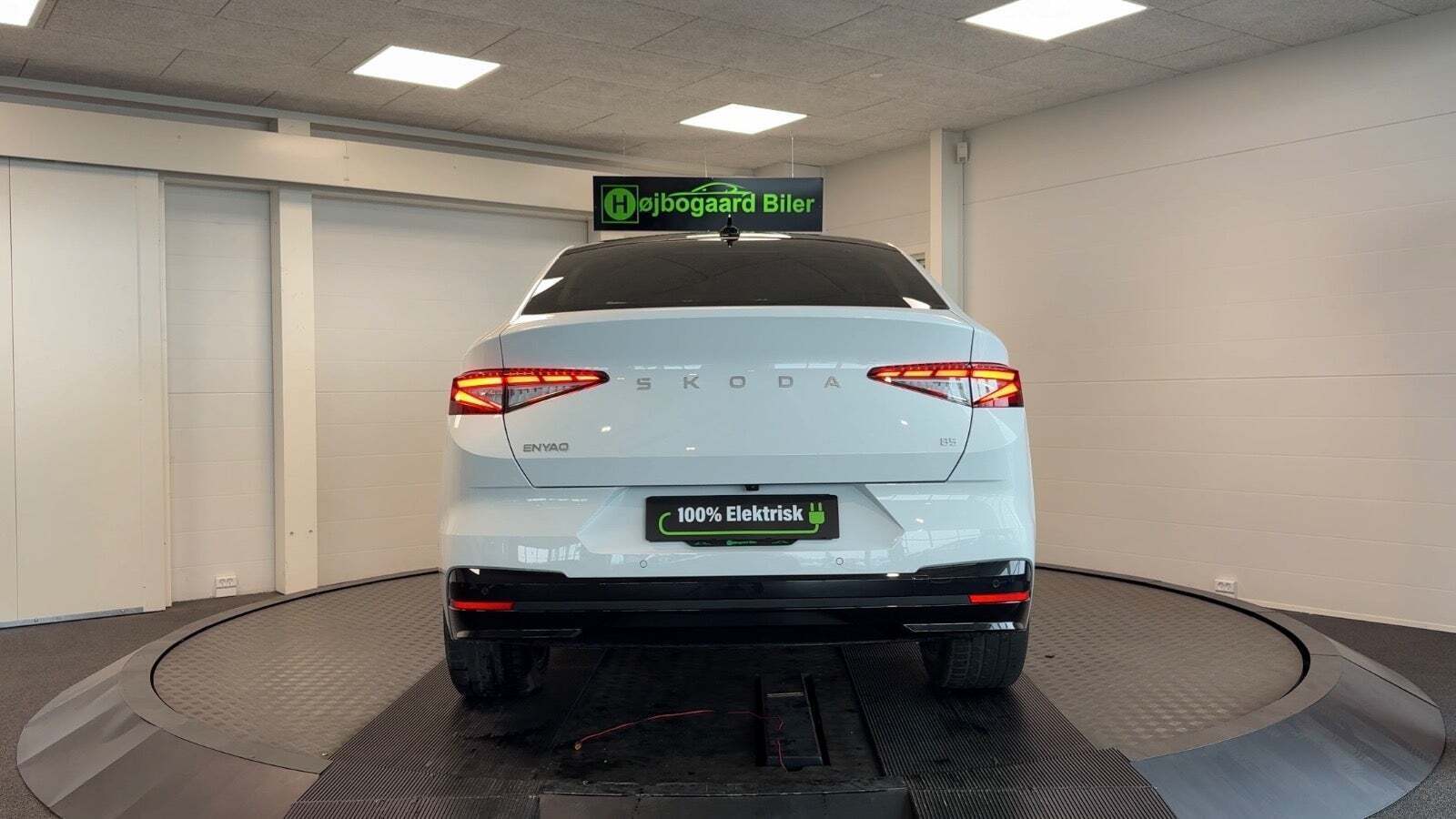 Hvid Skoda Enyaq fra 2026