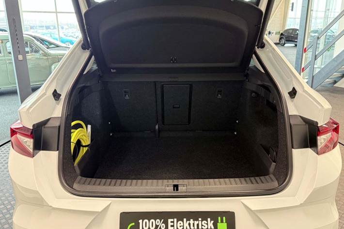 Hvid Skoda Enyaq fra 2026