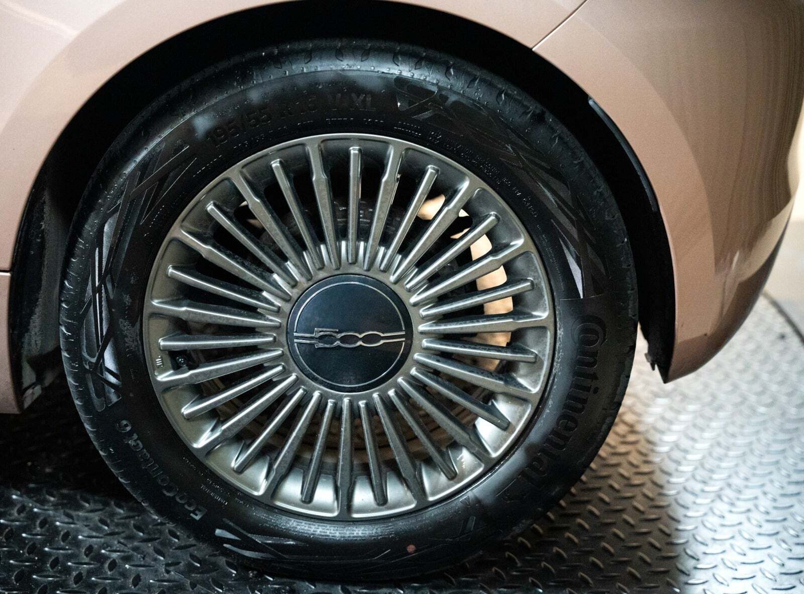 Fiat 500e 42 (RED) Cabrio