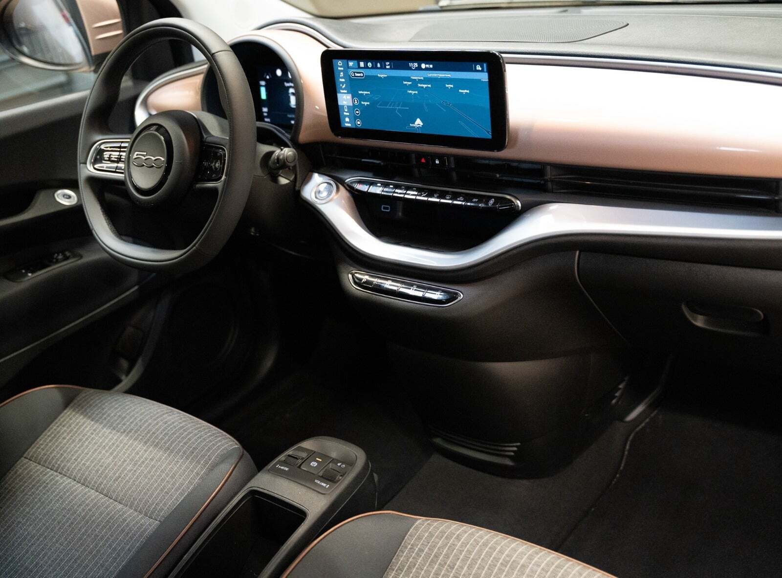 Fiat 500e 42 (RED) Cabrio