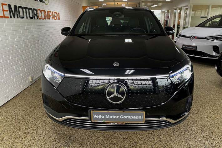 Sort Mercedes EQA250 fra 2024