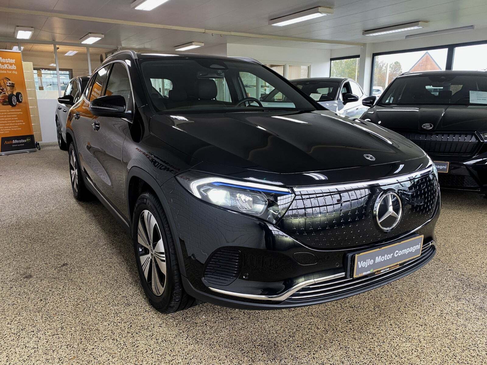 Sort Mercedes EQA250 fra 2024