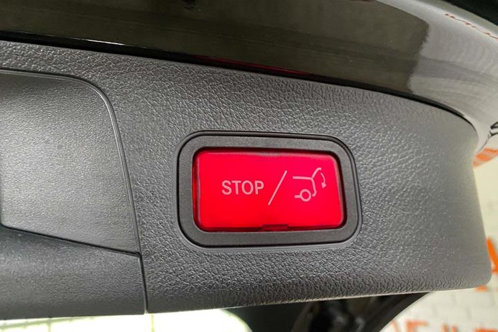 Sort Mercedes EQA250 fra 2024