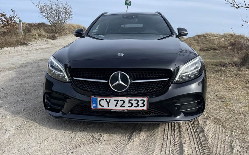 Mercedes C300 de 2,0 AMG Line Night Edition stc. aut.