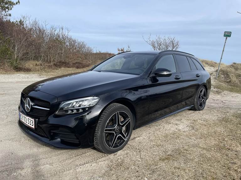 Mercedes C300 de 2,0 AMG Line Night Edition stc. aut.