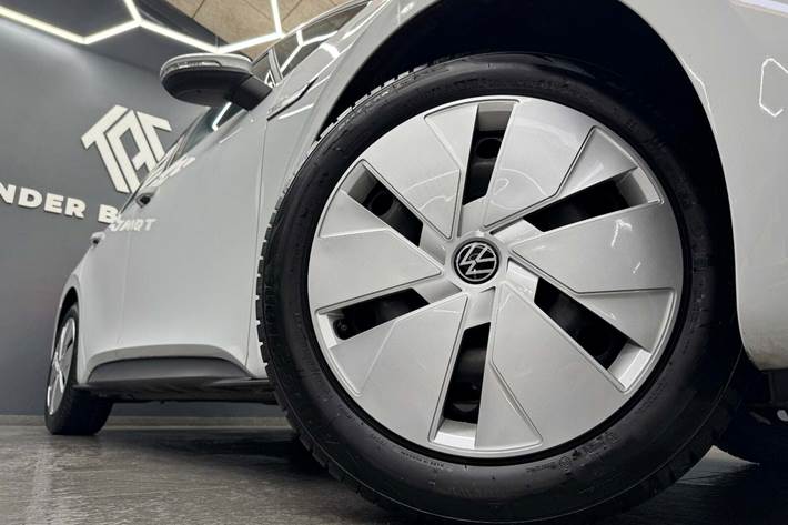 Hvid VW ID.3 fra 2023