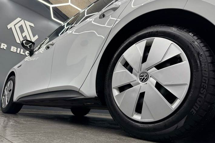 Hvid VW ID.3 fra 2023