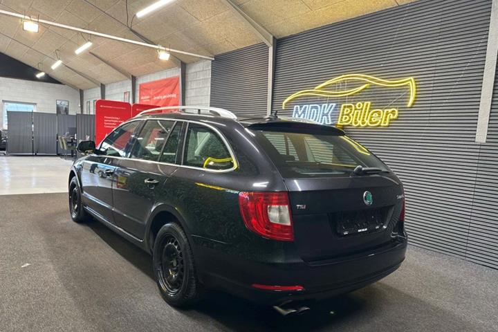 undefined Skoda Superb fra 2010
