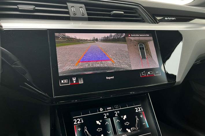 Sort Audi e-tron fra 2021