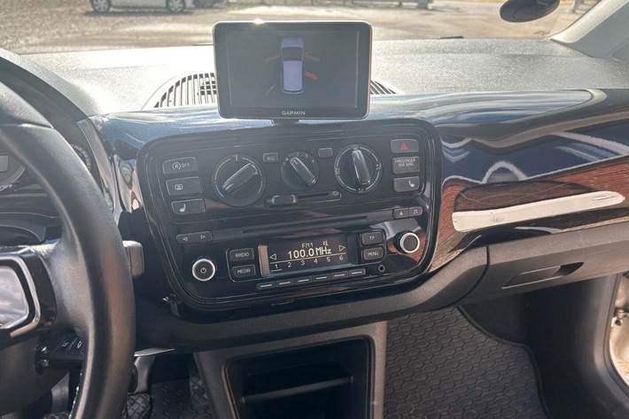 Hvid VW UP! fra 2015