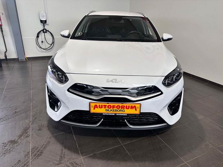 Kia Ceed 1,6 PHEV Prestige SW DCT Van