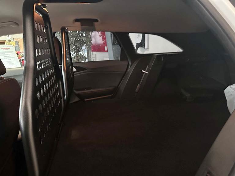 Kia Ceed 1,6 PHEV Prestige SW DCT Van