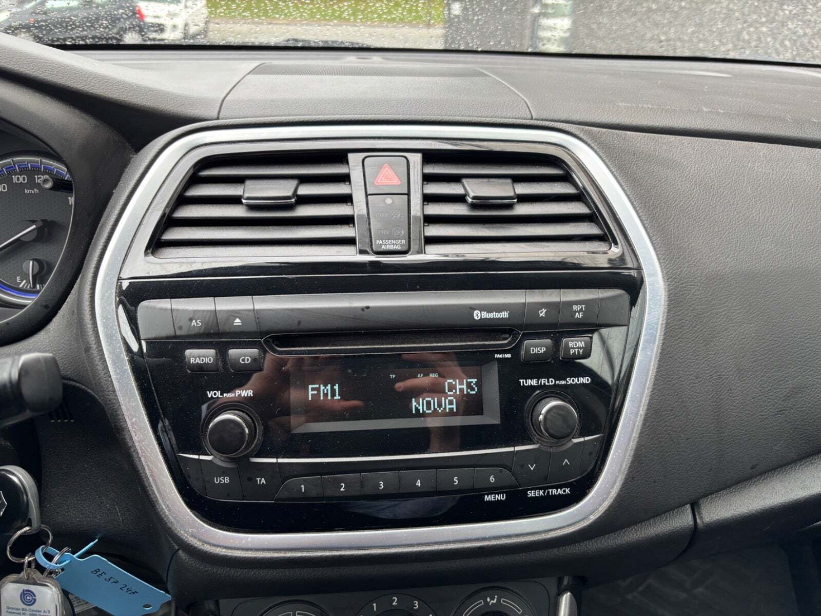 Rød Suzuki S-Cross fra 2016