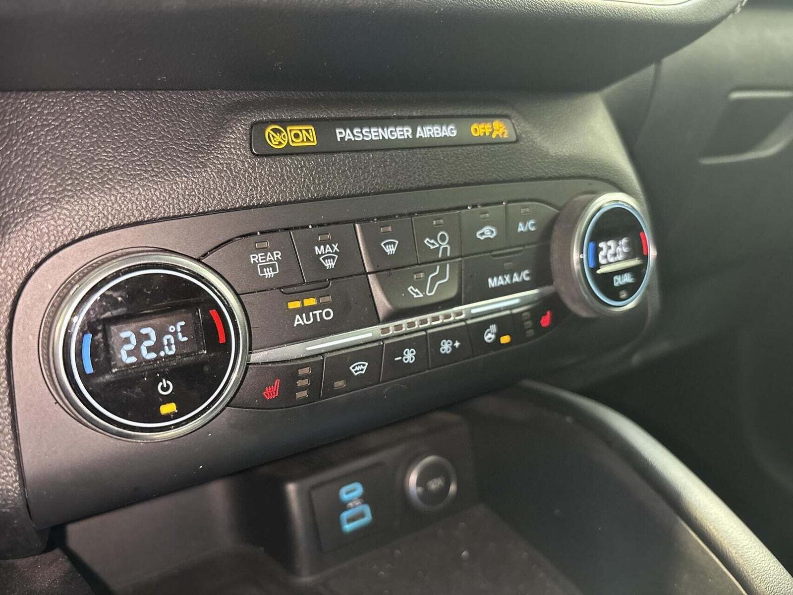 Ford Kuga 2,5 PHEV Vignale CVT