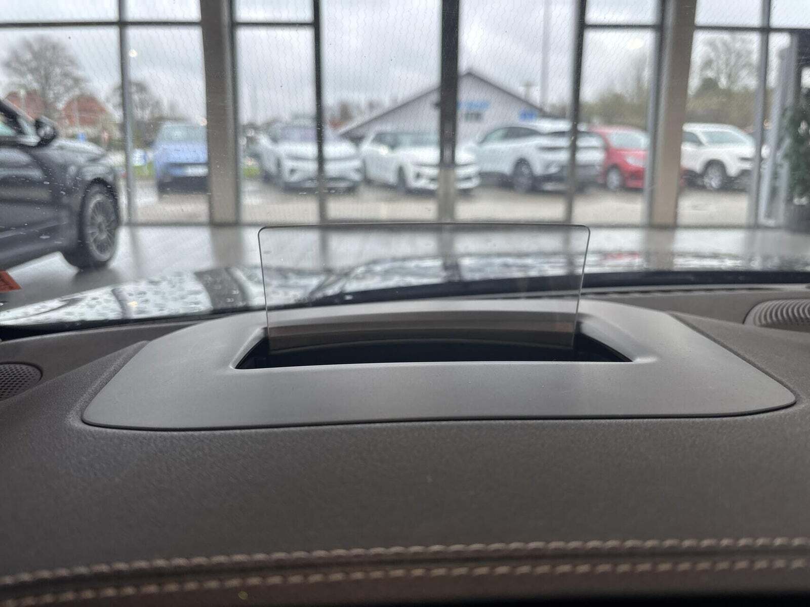 Grå Ford Kuga fra 2020